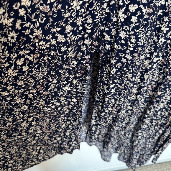 Hayden Maxi Dress Navy Blue Ditsy Floral Smocked Waist Size 1XL - Picture 6 of 11